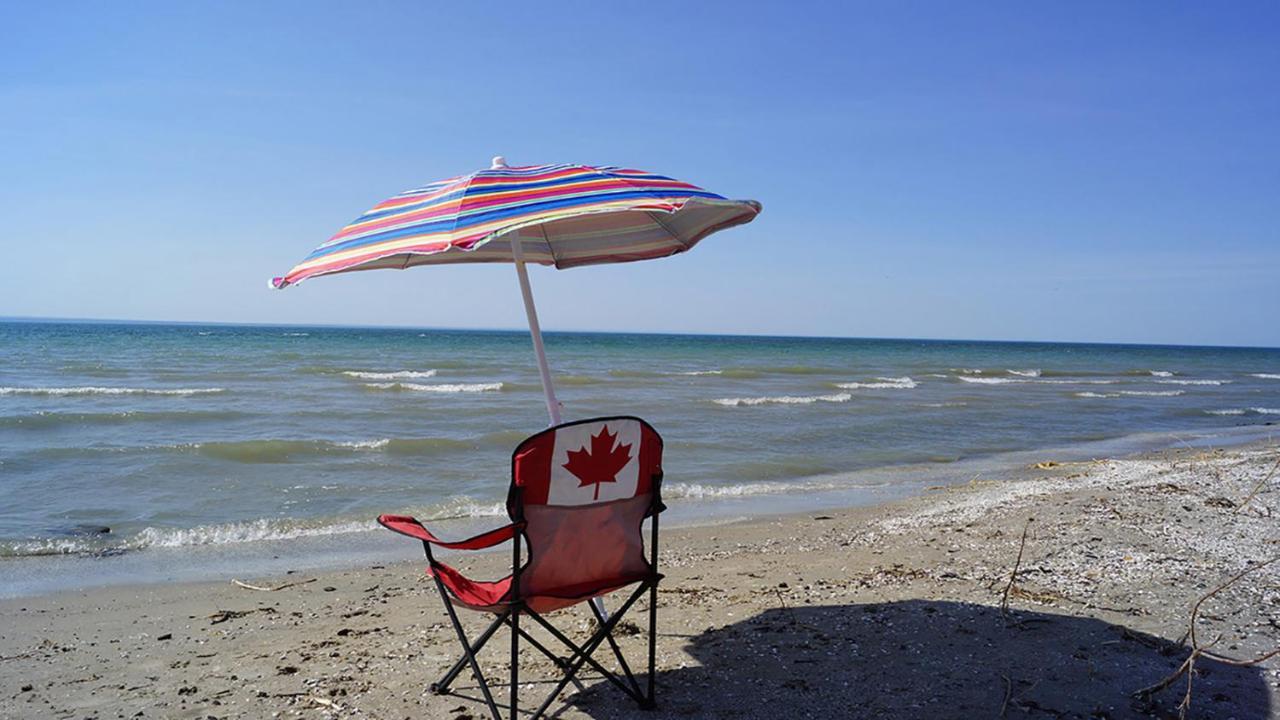Pelican Guest House. Village Style Living. Spend Vacation Time In Eco Place! Fort Erie Exteriör bild